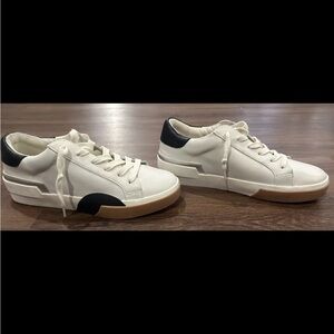 NWOT Dolce Vita Sneakers 8.5